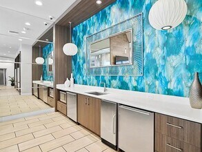 700 Cocoanut Ave-Unit -332 in Sarasota, FL - Building Photo - Building Photo