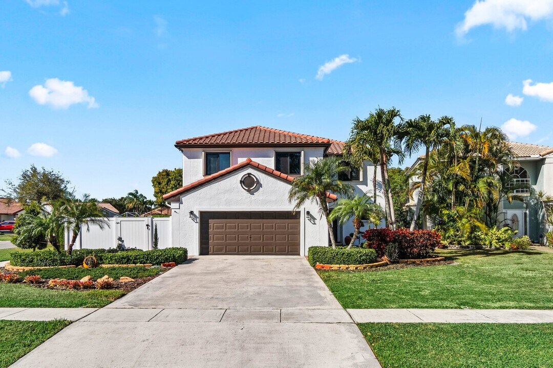 18899 Mariner Inlet Dr in Boca Raton, FL - Building Photo