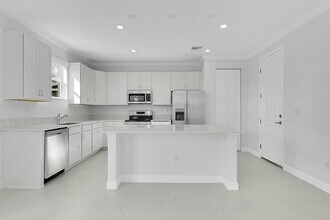 3443 Cedar Grove Drive in Fort Pierce, FL - Building Photo - Building Photo