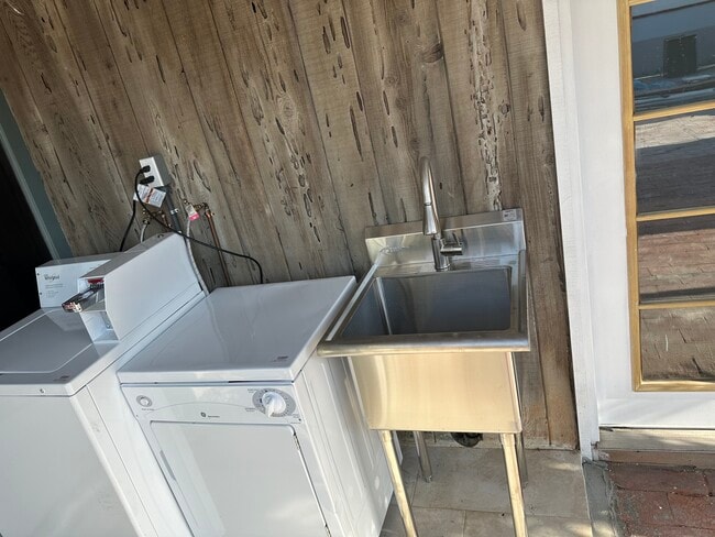 607 N Eileen Ave in West Covina, CA - Building Photo - Building Photo