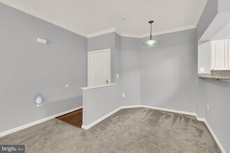 12909 Alton Square in Herndon, VA - Building Photo - Building Photo