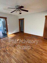 1241 SW Macvicar Ave in Topeka, KS - Building Photo - Building Photo