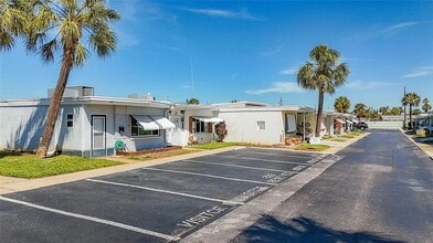 250 Rosery Rd NW in Largo, FL - Building Photo - Building Photo