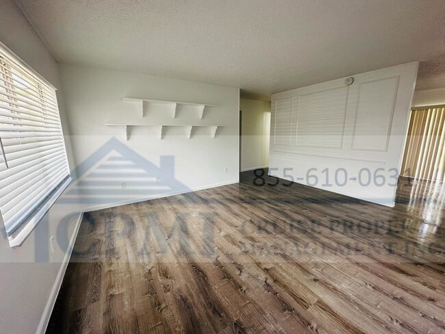 4172 - 4179 Narcissus Ave in Lake Worth, FL - Building Photo - Interior Photo