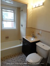 18 Bond St, Unit 1 in Somerville, MA - Building Photo - Building Photo