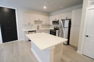 Paraiso At Nordling in Houston, TX - Building Photo