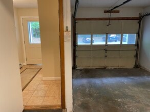 110 Songbird Ln in Farmington, CT - Building Photo - Building Photo