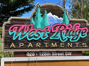 West Ridge Apartments in Everett, WA - Building Photo - Other