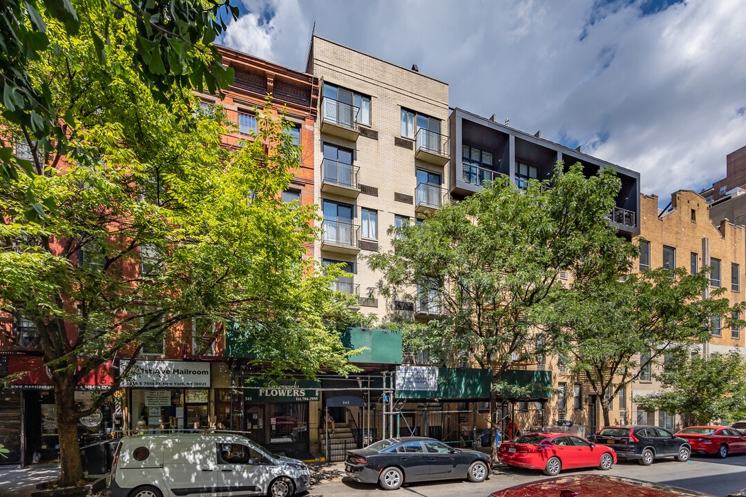 343 E 76th St in New York, NY - Foto de edificio