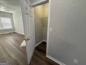 7043 Brookview Creek in Riverdale, GA - Building Photo - Building Photo