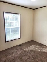 4151 Clement St in Milford, MI - Building Photo - Building Photo