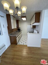 1252 Barry Ave in Los Angeles, CA - Building Photo - Building Photo