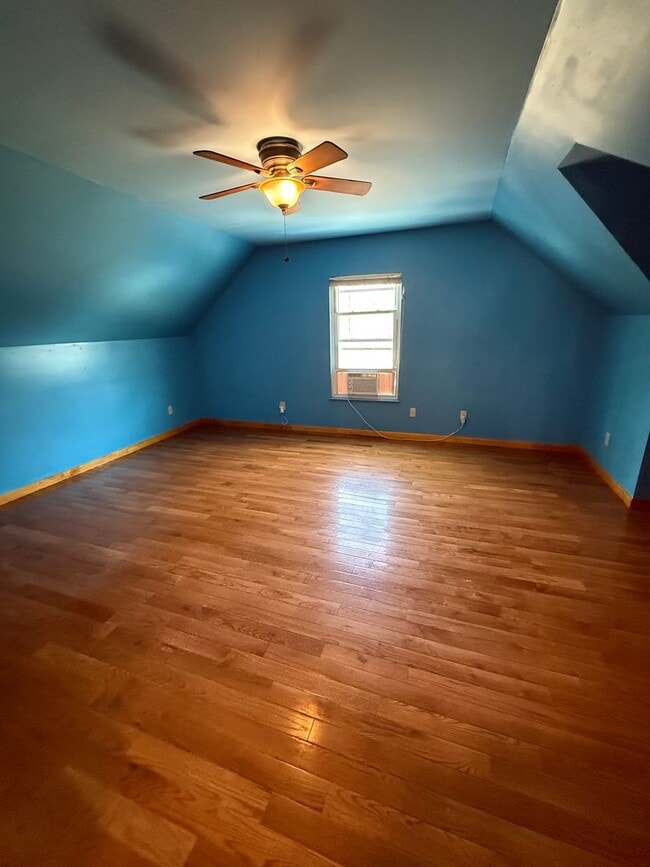 1006 Robert Ct in Dickson, TN - Building Photo - Building Photo