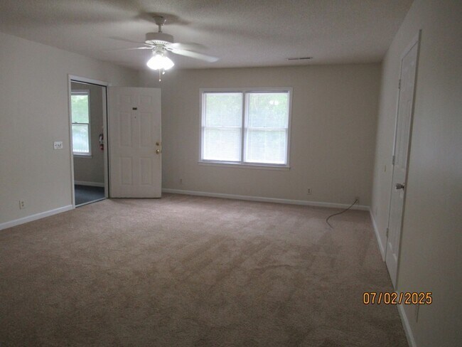 172 Gertrude Dr in Sumter, SC - Building Photo - Building Photo