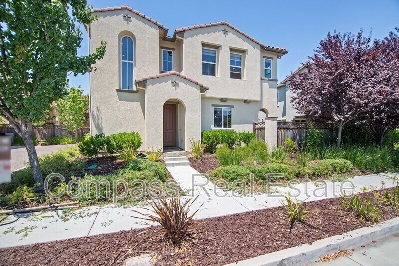 5539 Southcrest Way in San Jose, CA - Building Photo