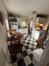 9 N Park St-Unit -2 in Watertown, MA - Building Photo - Building Photo