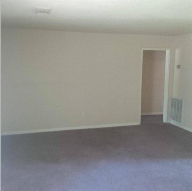 711 Magnolia Dr in Crosby, TX - Building Photo - Building Photo