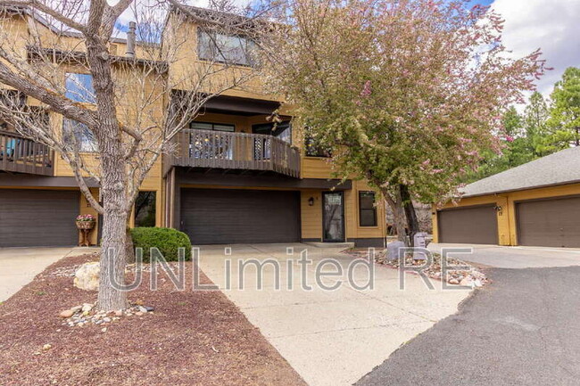 property at 5000 E Palomino Ln