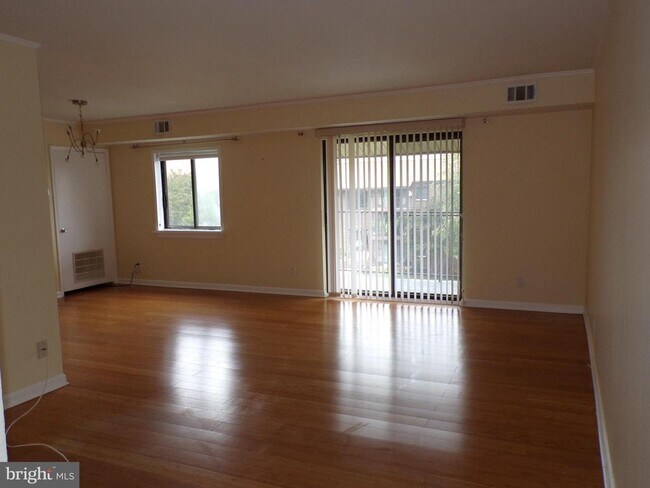 6280 Edsall Rd-Unit -402 in Alexandria, VA - Building Photo - Building Photo