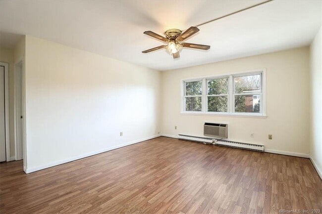 48 Belair Dr in New Milford, CT - Building Photo - Building Photo