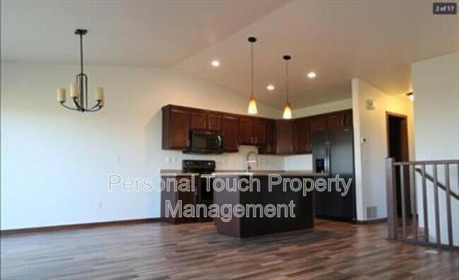 3362 Maple Leaf Loop S in Fargo, ND - Building Photo - Building Photo
