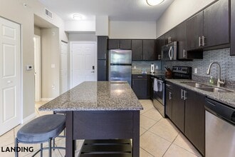 11575 City Hall Promenade, Unit 4-234 in Miramar, FL - Foto de edificio - Building Photo