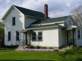 76 1st St in Milan, MI - Building Photo