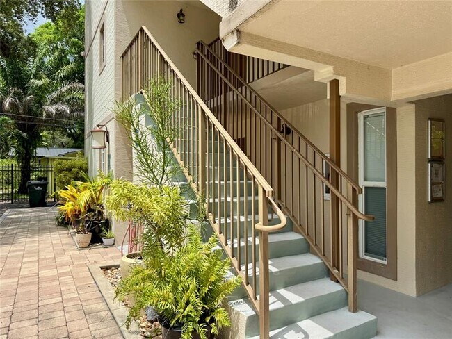 1313 SW 8th Ct in Fort Lauderdale, FL - Building Photo - Building Photo