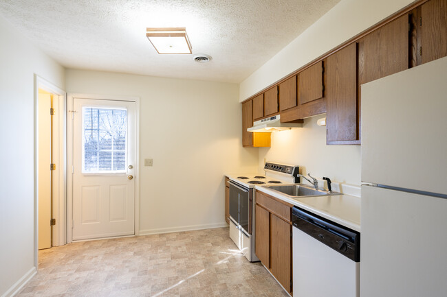 Twin Mountain Townhomes in Staunton, VA - Building Photo - Interior Photo