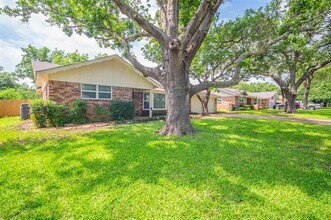 6925 Wycliff St in Fort Worth, TX - Building Photo - Building Photo