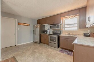 4424 Conley Ave, Unit 4F in Odessa, TX - Building Photo - Building Photo