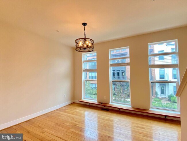 924 King Farm Blvd in Rockville, MD - Building Photo - Building Photo