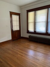 1629 W Broad St-Unit -1st floor in Bethlehem, PA - Building Photo - Building Photo