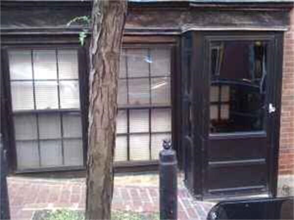 53 Garden St, Unit B in Boston, MA - Foto de edificio - Building Photo