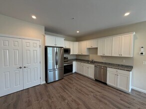 85 Lowell St in Peabody, MA - Foto de edificio - Building Photo