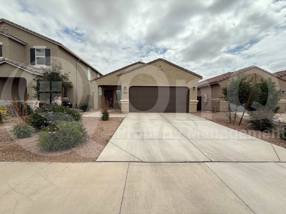 35327 W San Sisto Ave in Maricopa, AZ - Building Photo