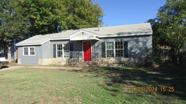 property at 204 SW 24th St