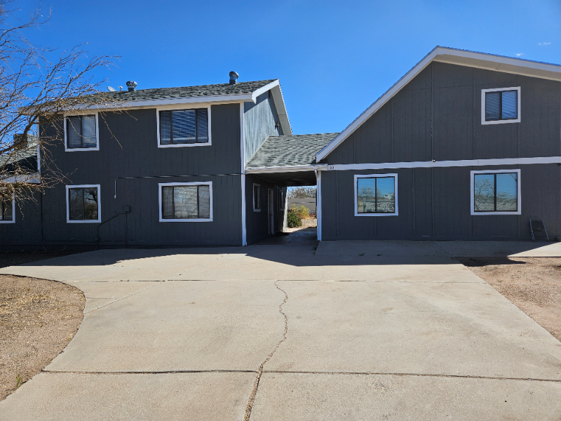 85 N Oak Dr in Benson, AZ - Building Photo