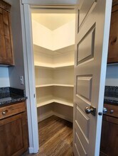 320 N Woodruff Ave in Idaho Falls, ID - Foto de edificio - Building Photo