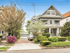 91 Parkway Rd in Bronxville, NY - Building Photo - Building Photo