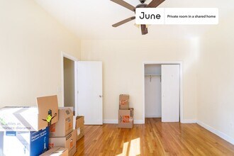 Private bedroom in 2 bed/1 bath Home in Boston, MA - Building Photo - Building Photo