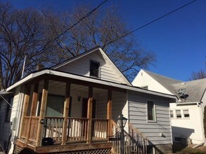 941 6th Ave SE in Rochester, MN - Building Photo - Building Photo