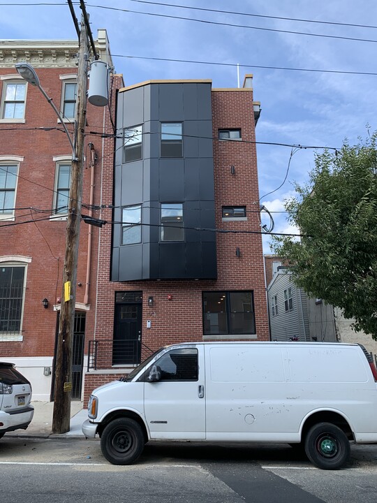 3907 Haverford in Philadelphia, PA - Building Photo