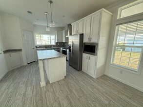 3518 Campari Dr in Ellenton, FL - Building Photo - Building Photo
