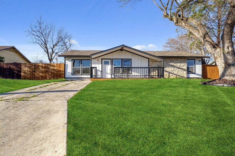 107 Goodhue Ave in San Antonio, TX - Building Photo