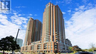 3260 Sheppard Ave E in Toronto, ON - Building Photo