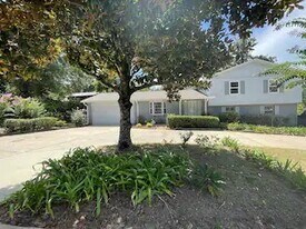 4021 N 12th Ave in Pensacola, FL - Building Photo