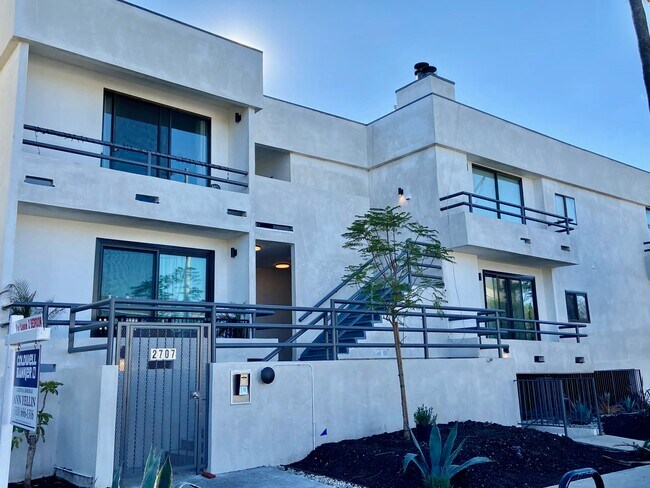 property at 2707 Abbot Kinney Blvd