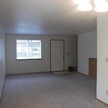 1265 NE Purcell Blvd in Bend, OR - Building Photo - Building Photo