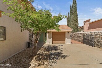 1807 Gurss Pl in El Paso, TX - Building Photo - Building Photo